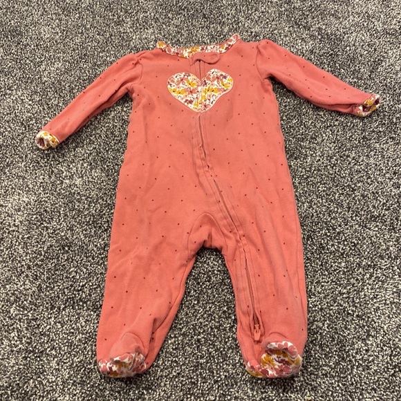 Carter’s Girls Sleep and Play, Set of 2. - Picture 5 of 7